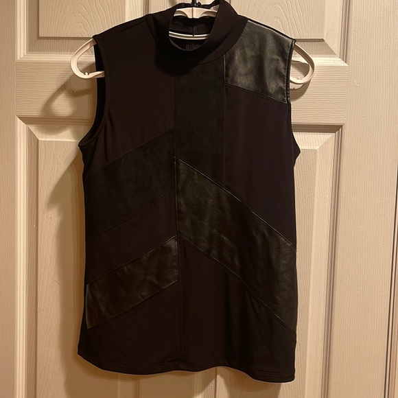 Calvin Klein large sleeves with leather like & suede design blouse - Picture 1 of 2
